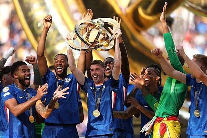 Cole Palmer cetak dua gol saat Chelsea kalahkan PSG 3-0 di final Piala Dunia Antarklub 2025