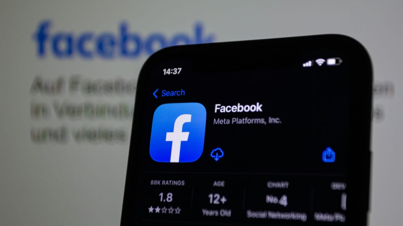 Meta akan menindak tegas akun yang membagikan konten tidak orisinil maupun tidak berkualitas di Facebook.
