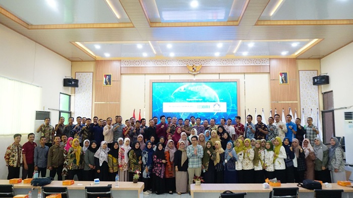 Sebanyak 91 guru mengikuti workshop Future Teaching Using AI yang digelar Radar Tuban.