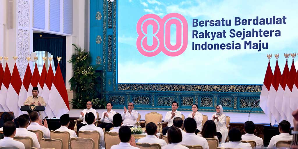 Presiden Prabowo Subianto meresmikan tema dan logo resmi HUT Ke-80 RI dalam acara peluncuran tema dan logo HUT Ke-80 RI di Istana Negara, Jakarta, Rabu (23/7).