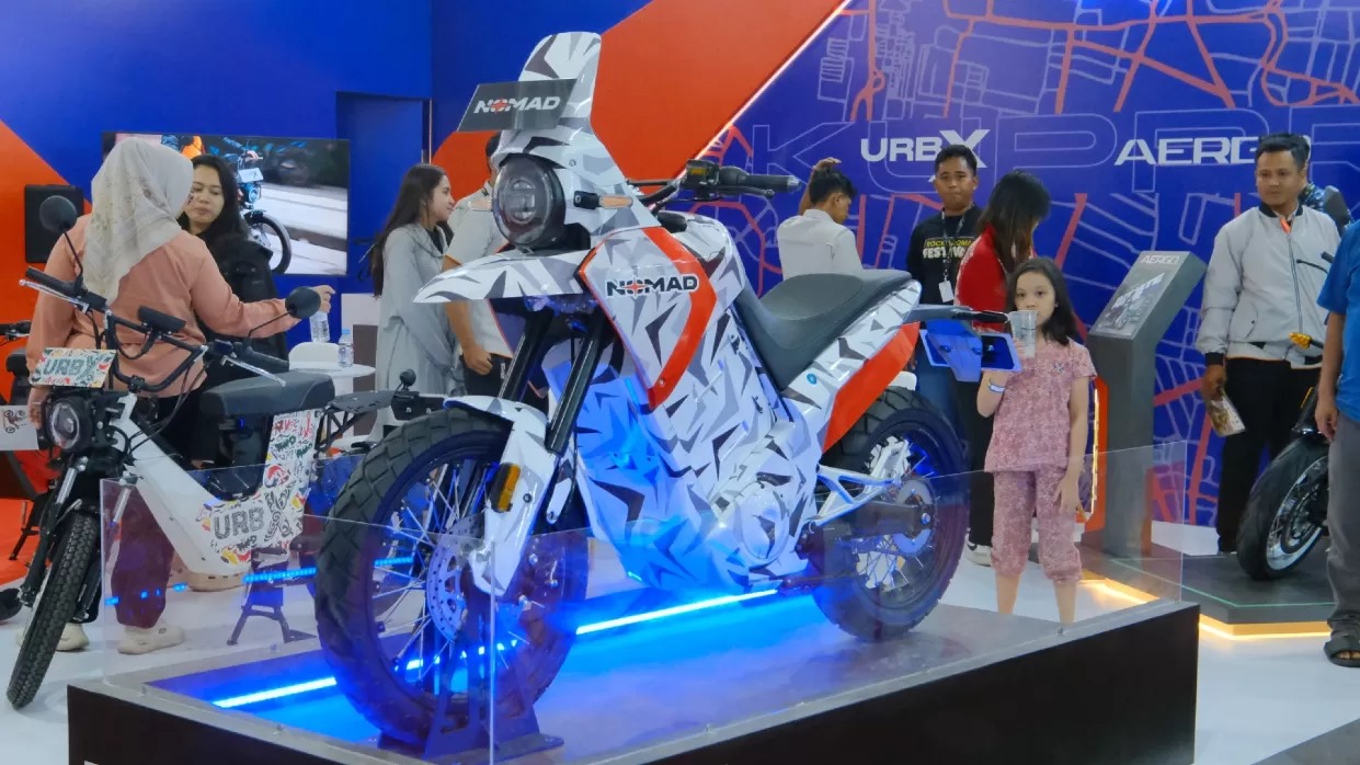 Motor listrik Kupprum Nomad siap taklukkan medan berat, usung filosofi over-engineered untuk keamanan dan kenyamanan optimal.