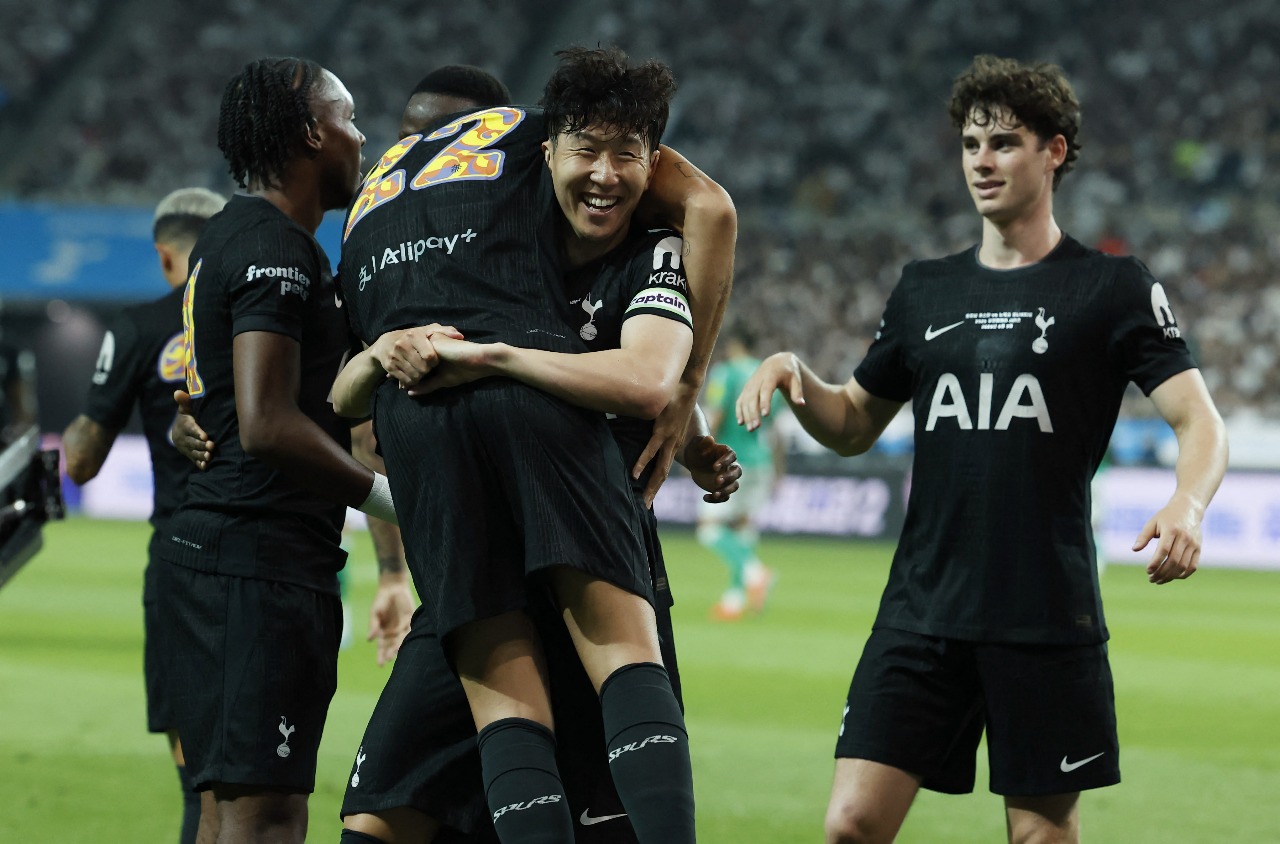 Son Heung-min memainkan laga terakhirnya bersama Tottenham saat uji coba melawan Newcastle di Seoul.