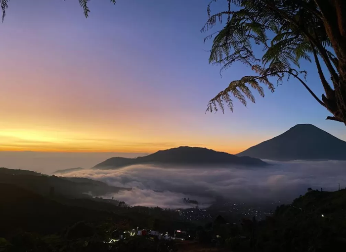 Pemandangan Gunung Dieng