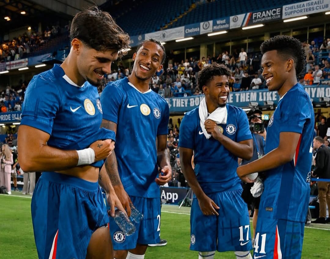 Para pemain chelsea yang berlaga di kandang sendiri.