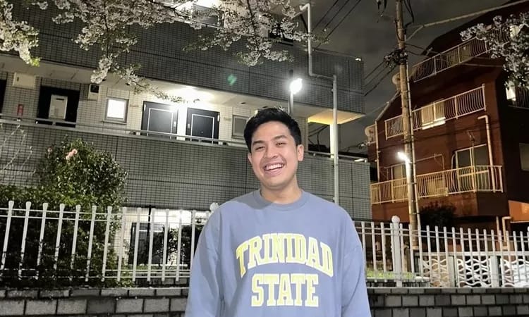 Dengan gaya satir, Jerome Polin hitung ulang tunjangan rumah DPR.