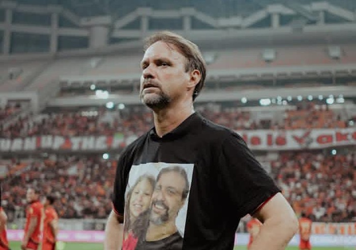 Persija gagal raih kemenangan usai ditahan Malut United, Mauricio Souza sebut wasit ganggu alur permainan.