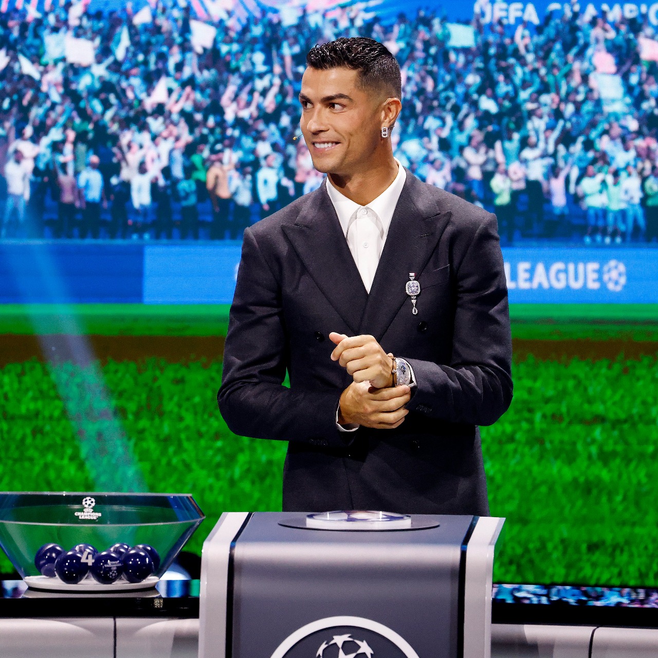 Cristiano Ronaldo cetak 100 gol di empat negara berbeda, torehan yang belum pernah ada sebelumnya.