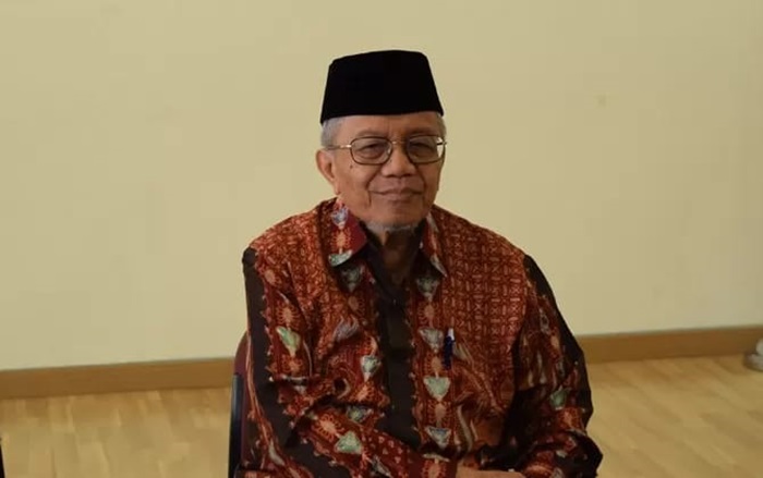 Sastrawan Senior Taufiq Ismail Terima Penghargaan Bintang Mahaputra Nararya