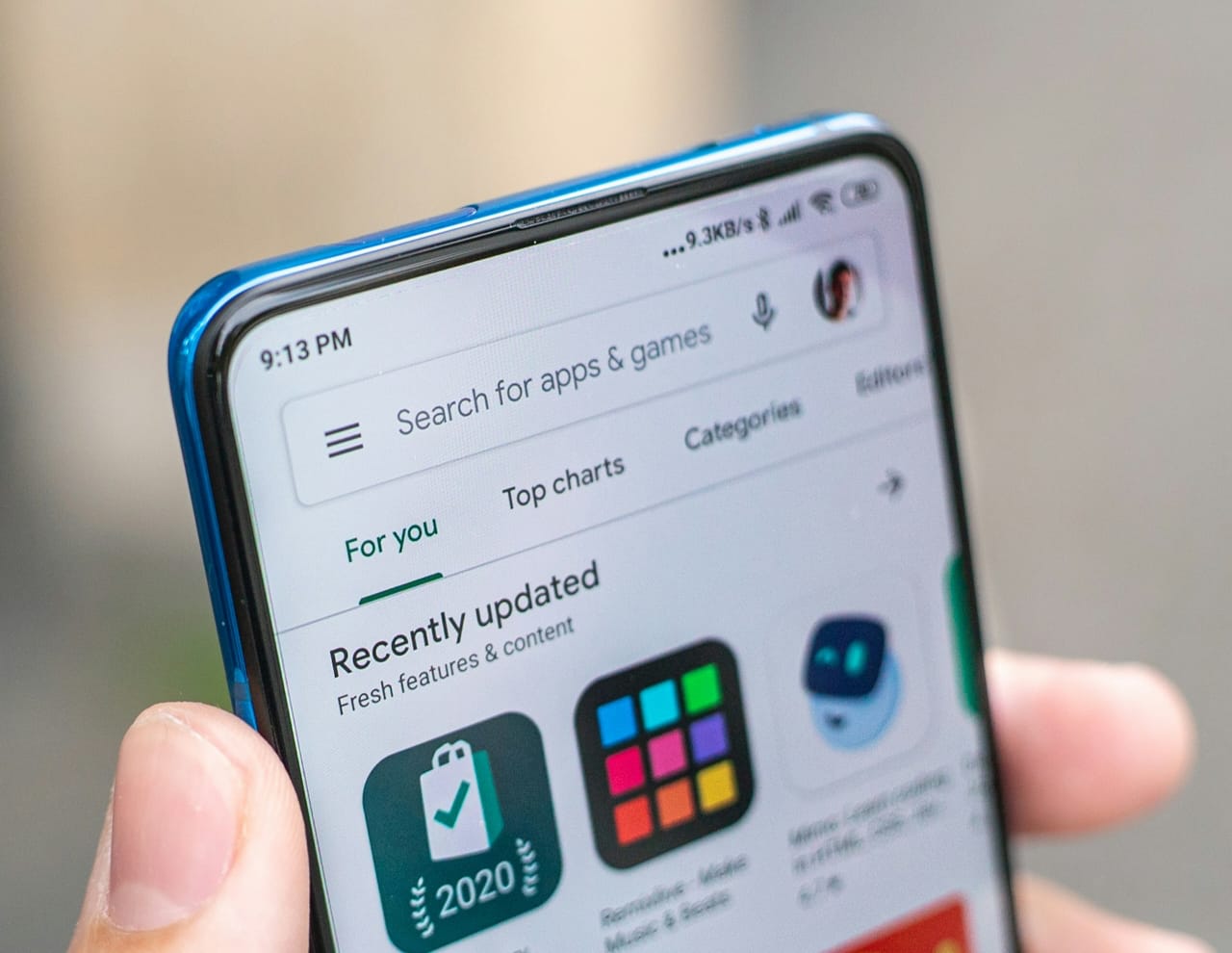 Demi cegah malware, Google tetapkan aturan baru untuk aplikasi diluar Play Store.