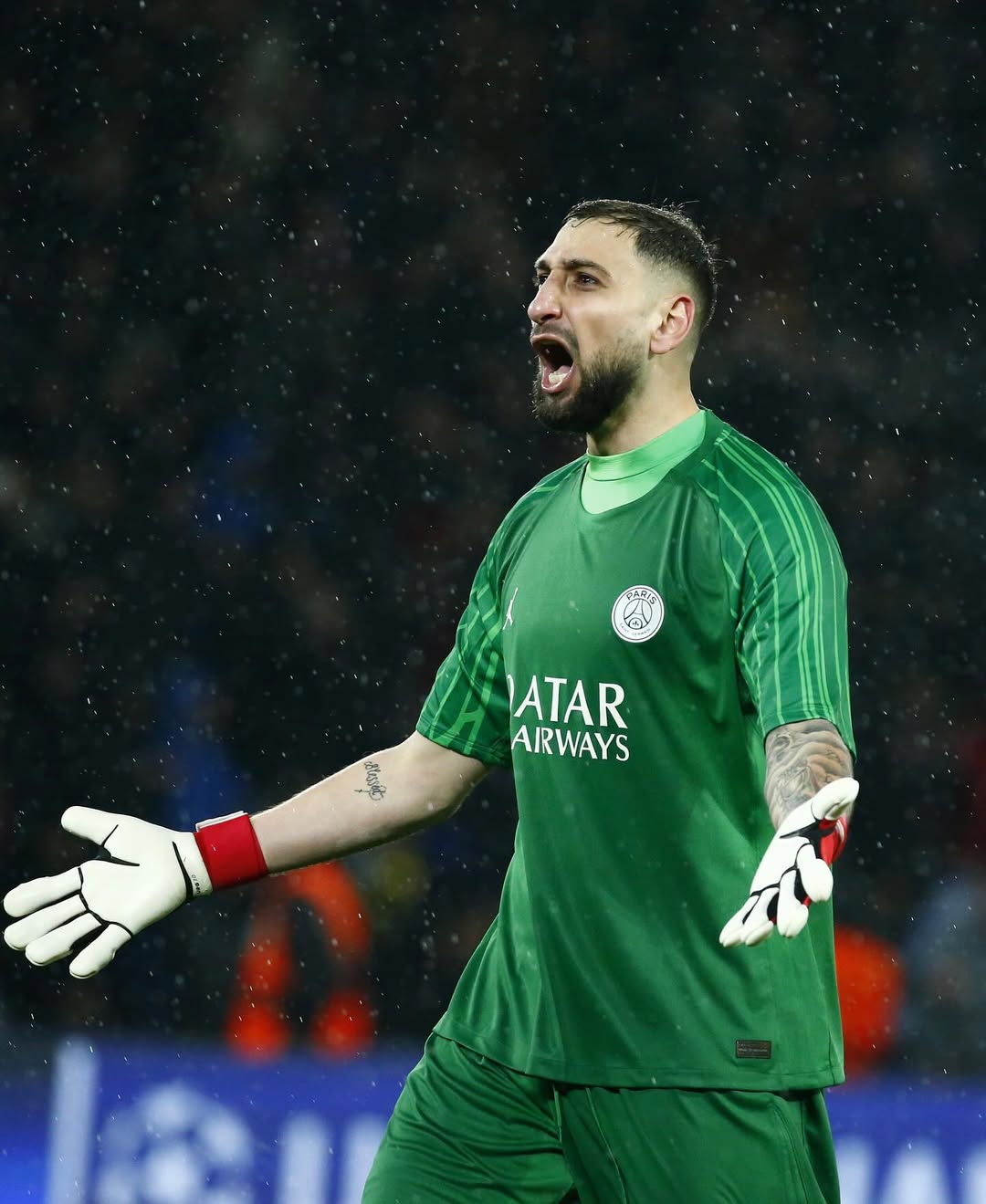PSG bersedia melepas Donnarumma ke Manchester City dengan harga lebih rendah,