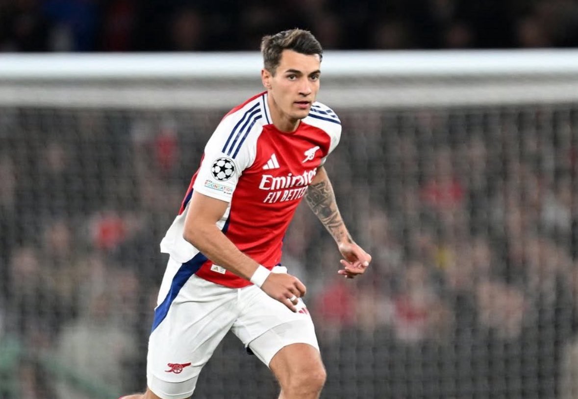 FC Porto sukses mencapai kesepakatan transfer Jakub Kiwior dari Arsenal.