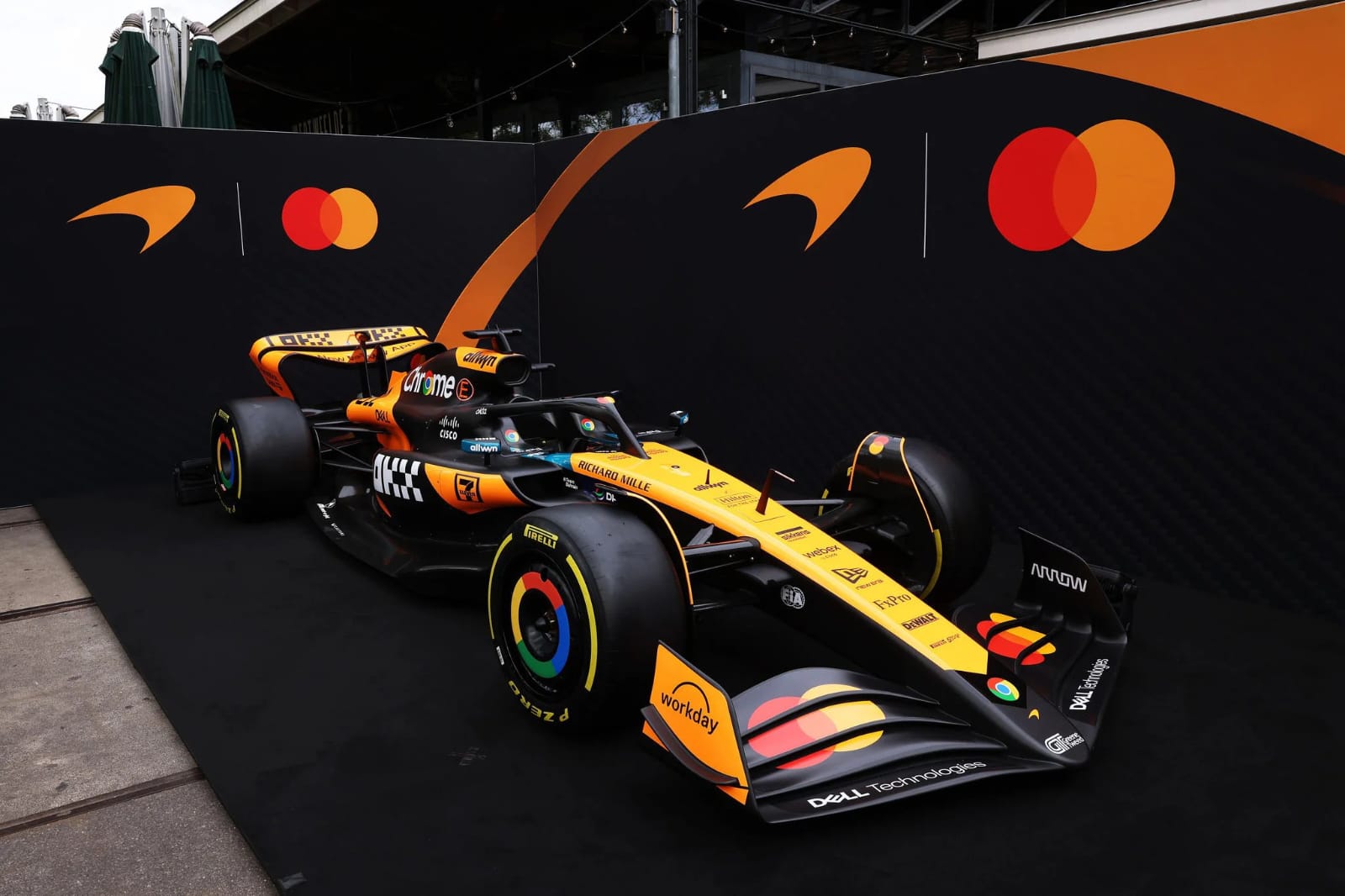 Mastercard resmi jalin kerja sama dengan McLaren sebagai sponsor utama.