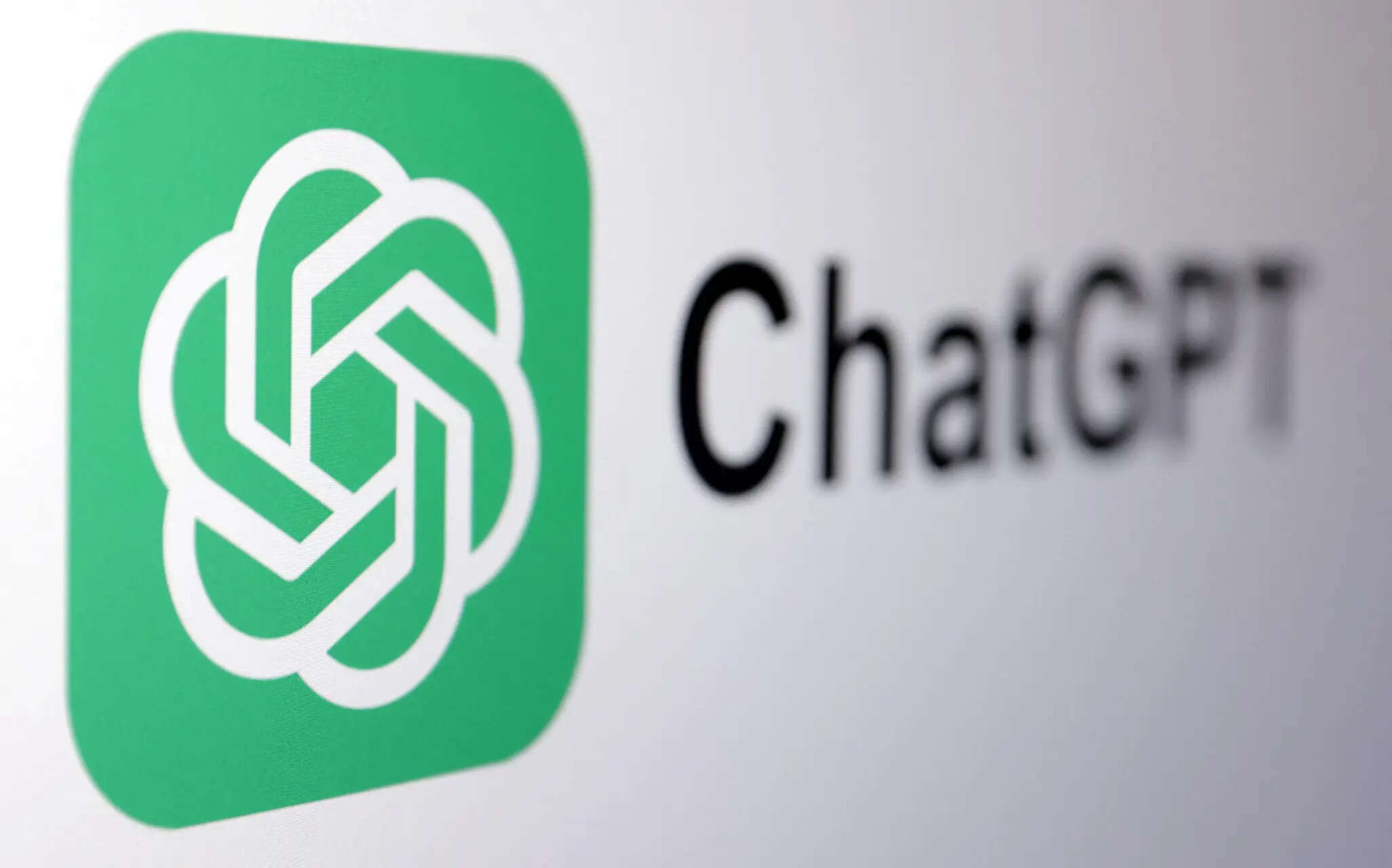 ChatGPT diduga beri instruksi self-harm pada remaja hingga bunuh diri. Orang tua korban gugat OpenAI dan Sam Altman.