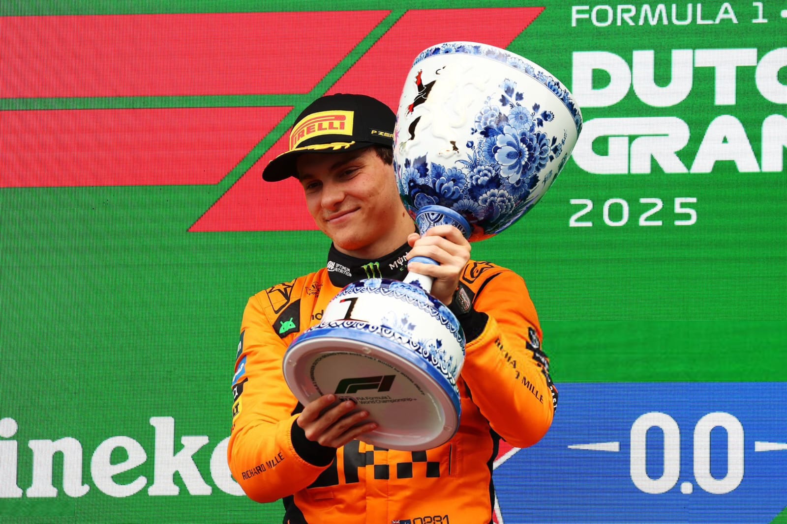 Foto Oscar Piastri saat memenangkan GP Belanda 2025.