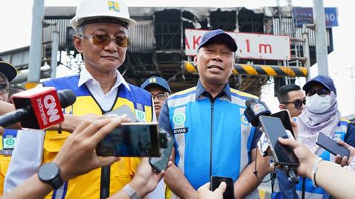 Direktur Utama Jasa Marga, Rivan Achmad Purwanto Menjelaskan Pemulihan 7 Tol yang Rusak Imbas dari Demo.