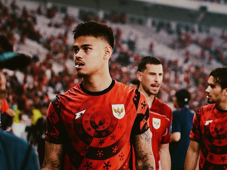 Pemain Timnas Indonesia, Mees Hilgers, absen dalam FIFA Match Day di Surabaya