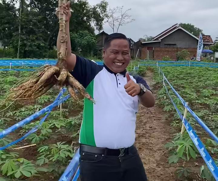 Kesuksesan Narji memiliki lahan pribadi seluas 1.000 hektar yang tersebar di beberapa lokasi strategis, termasuk Parung