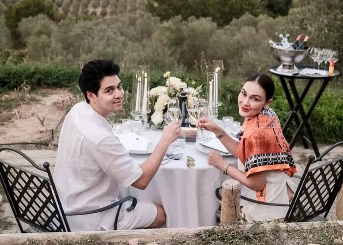 Momen perayaan ulang tahun Luna Maya ke-42 tahun bersama Maxime Bouttier