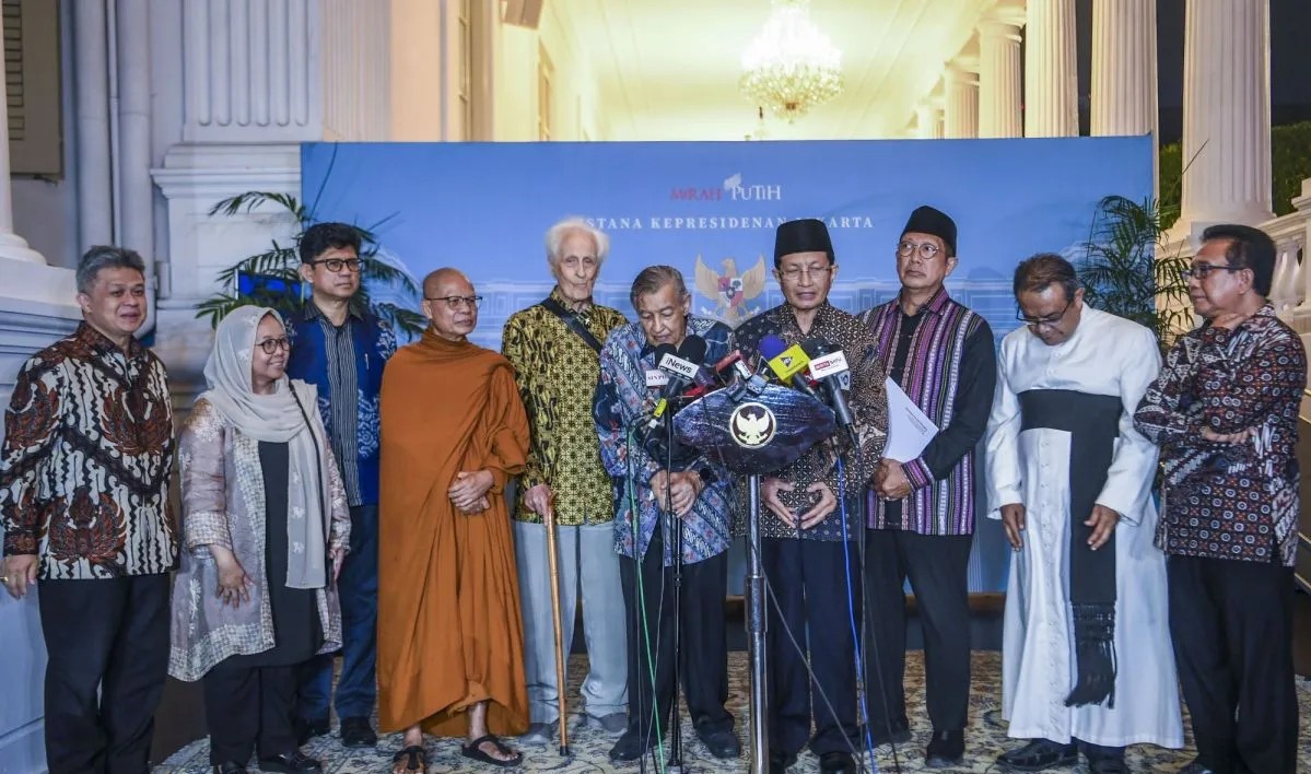 Lukman Hakim Saifuddin menyampaikan hasil pertemuan Gerakan Nurani Bangsa (GNB) dengan Presiden Prabowo Subianto