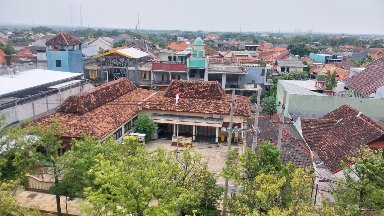 Potret lahan permukiman di Tuban yang semakin sempit.