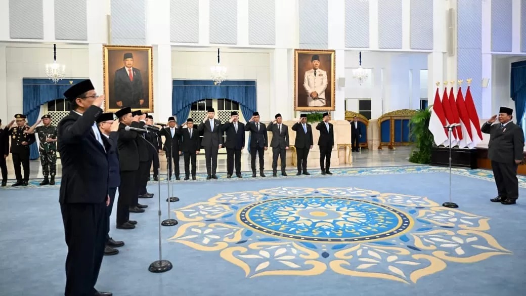 Presiden Prabowo Subianto melantik menteri dan wakil menteri baru di Istana negara, Senin (8/9).