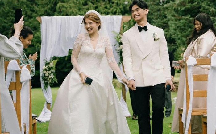 Momen resepsi pernikahan Cassandra Lee dan Ryuken di Inggris.