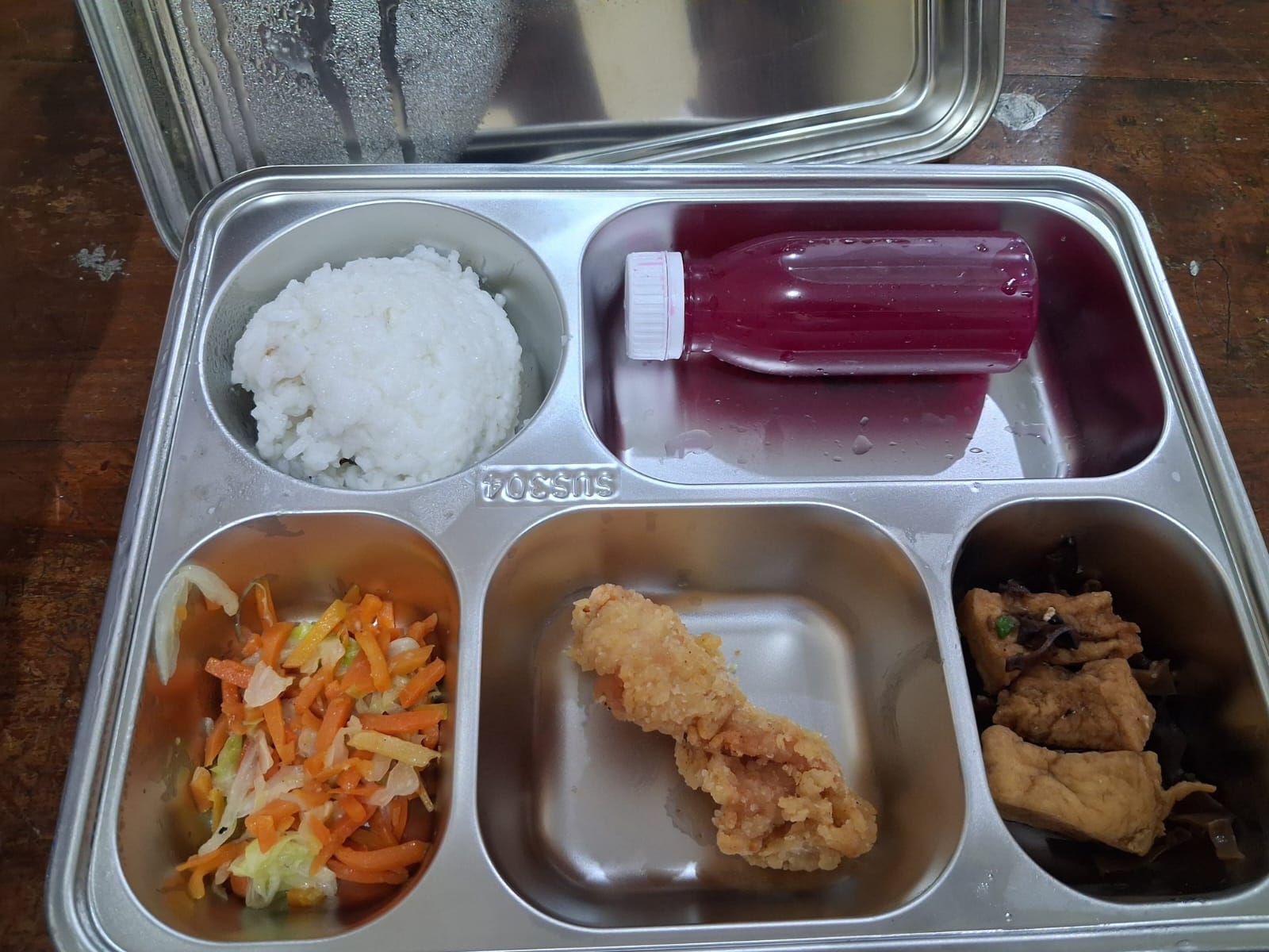 Menu MBG berbau busuk buat anak TK di Pangkalpinang tak bisa makan siang