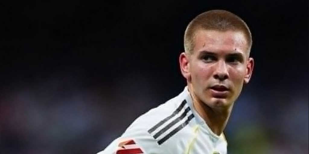 Gol Franco Mastantuono menjadikan dia menjadi bintang kemenangan Los Blancos atas Levante dengan skor 4-1 dalam laga lanjutan La Liga di Stadion Ciutat de Val&egrave;ncia, Rabu (24/9) dini hari WIB.