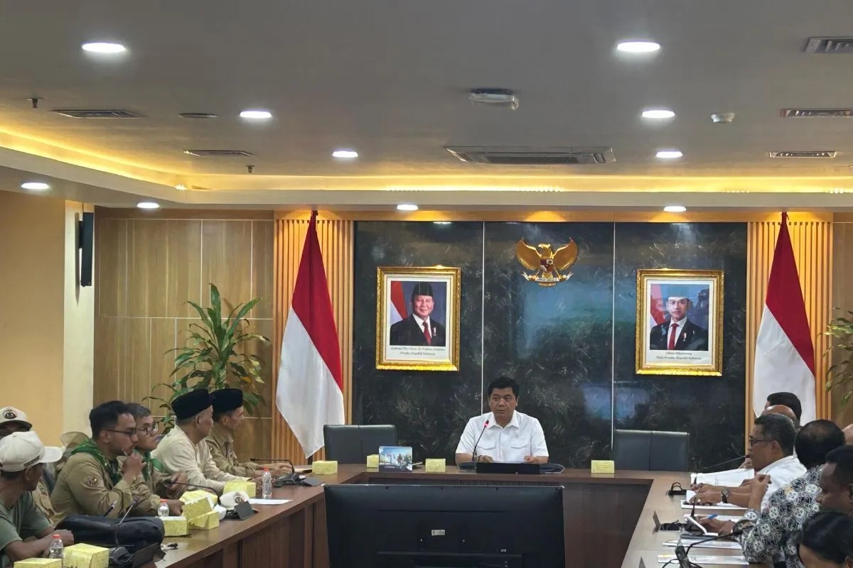 Wakil Menteri Sekretaris Negara (Wamensesneg) Juri Ardiantoro menerima audiensi tiga kelompok petani