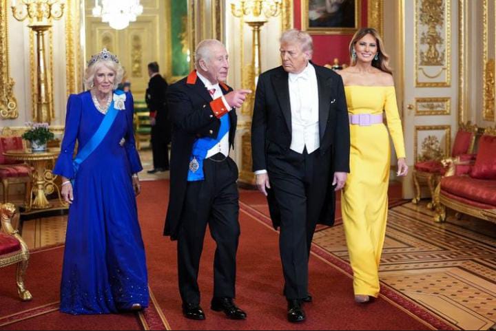 Penampilan dari Melani Trump jadi sorotan saat menghadiri state baquet di kastel Windsor, Inggris