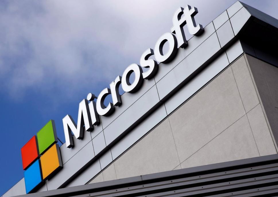 Microsoft putus akses Israel ke layanan cloud Azure.
