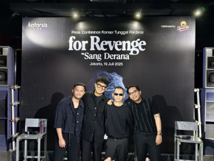 Sukses menggelar konser bertajuk Sang Derana, jadi bukti perjalanan panjang For Revenge.