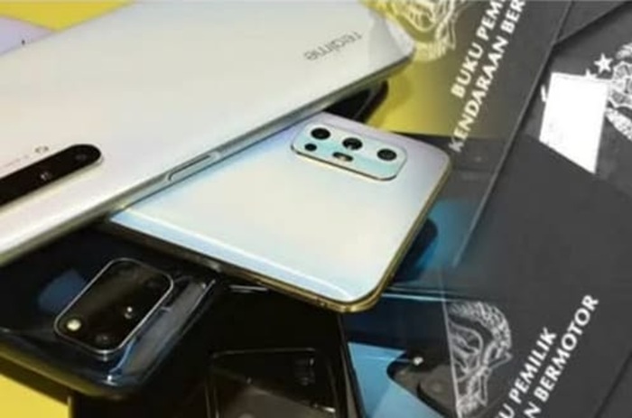 Kementerian Komdigi mewacanakan jual beli HP bekas harus ada balik nama.