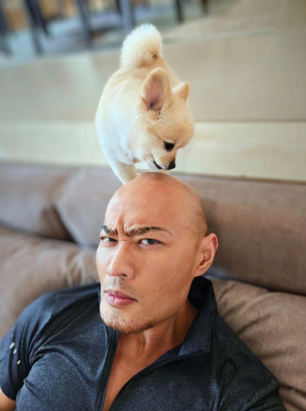 Deddy Corbuzier semprot Pengadilan Agama Jakarta Selatan terakait isu perceraian dirinya dengan Sabrina Chairunnisa.