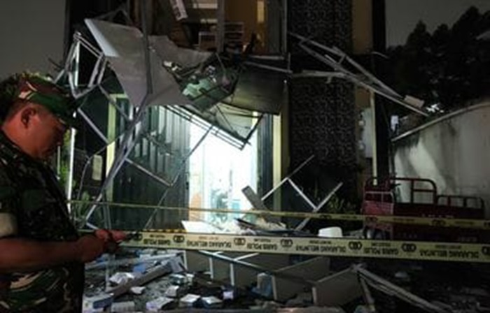 Kondisi gedung Nucleus Farma usai terjadi ledakan