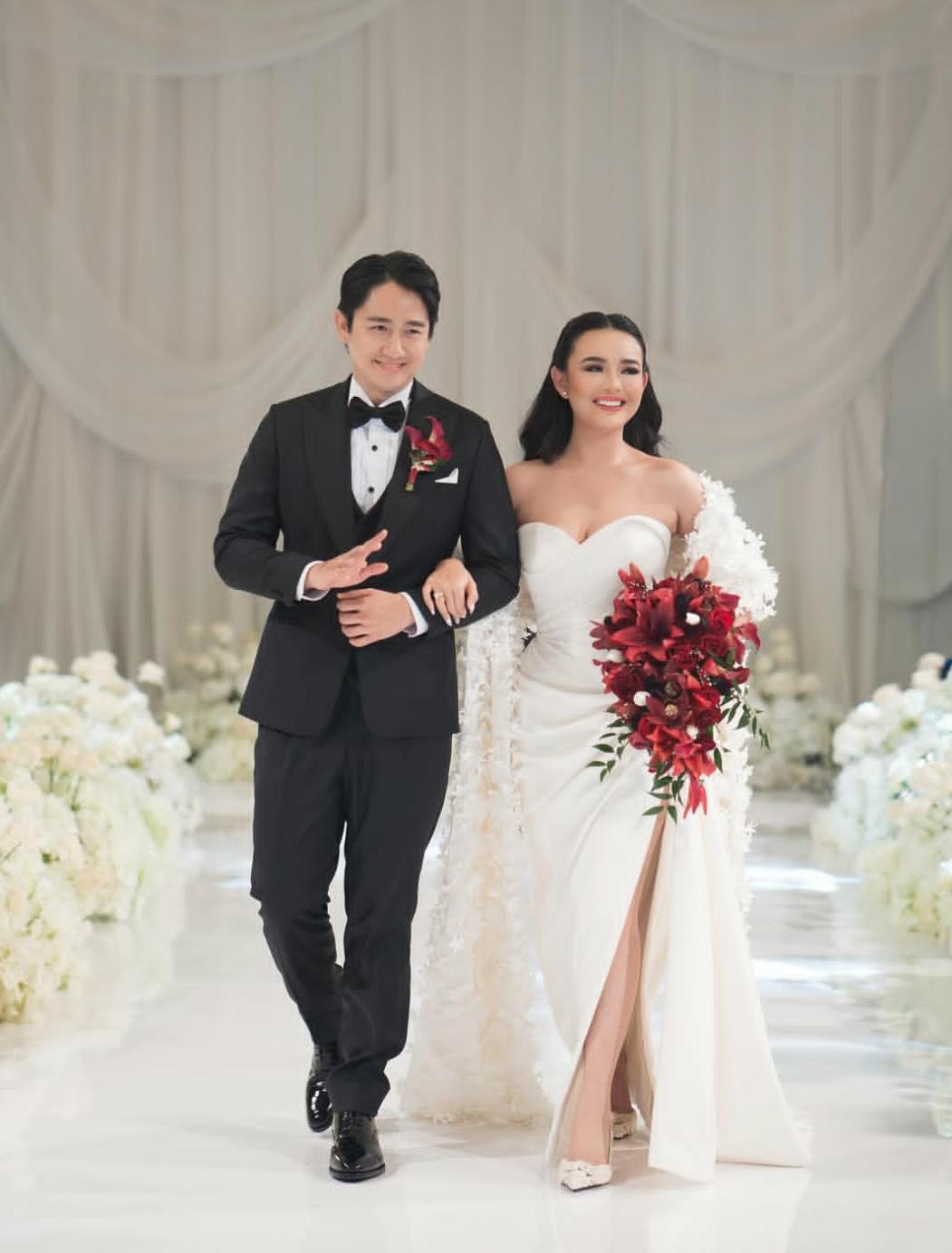 Pasangan artis Amanda Manopo dan Kenny Austin.
