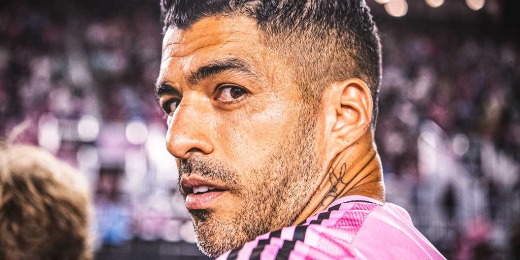 Luis Su&aacute;rez buktikan keberhasilannya menembus rekor elite, striker legendaris ini resmi menembus 600 gol sepanjang karier profesionalnya.