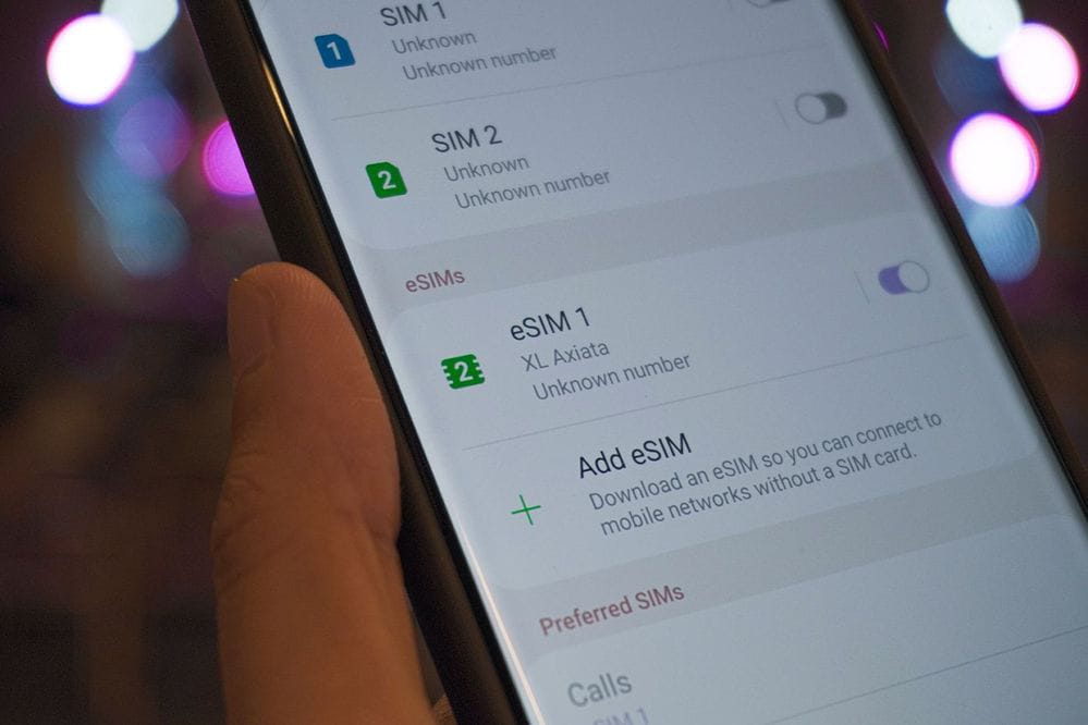Samsung diketahui siapkan fitur transfer eSIM dari iPhone.