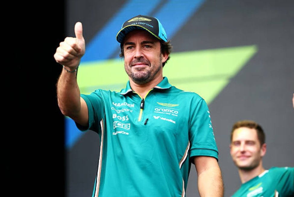 Fernando Alonso disebut belum bahas apapun mengenai kemungkinan pensiun bersama tim.