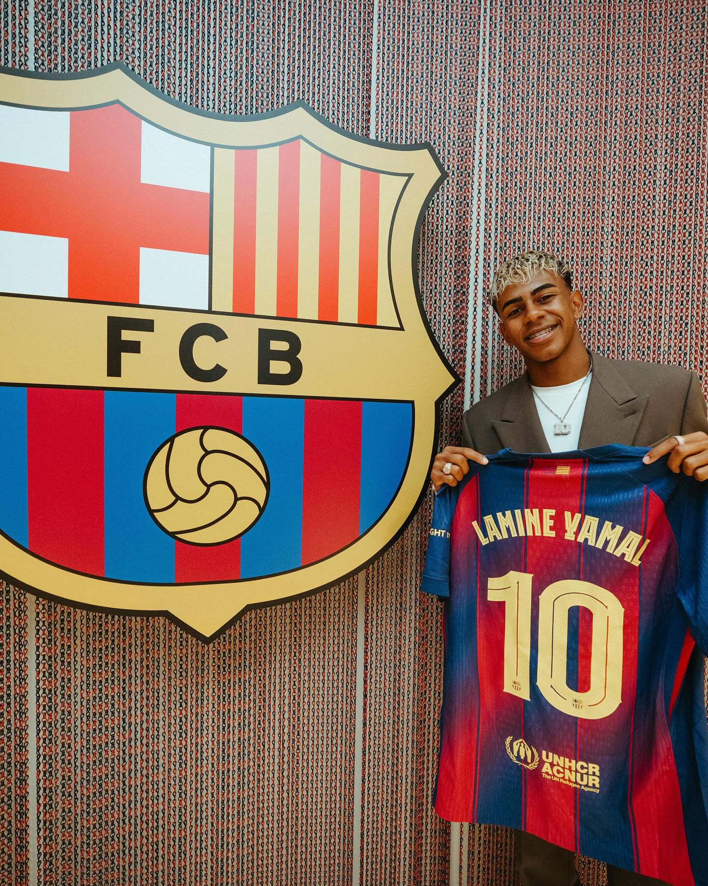Remaja Barcelona Lamine Yamal resmi jadi pemain termahal dunia