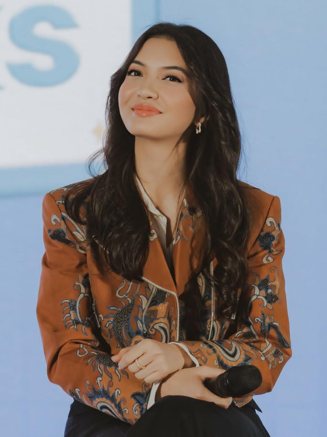 Ayah Raline Shah jadi korban penipuan scamming data, oleh dua narapidana.