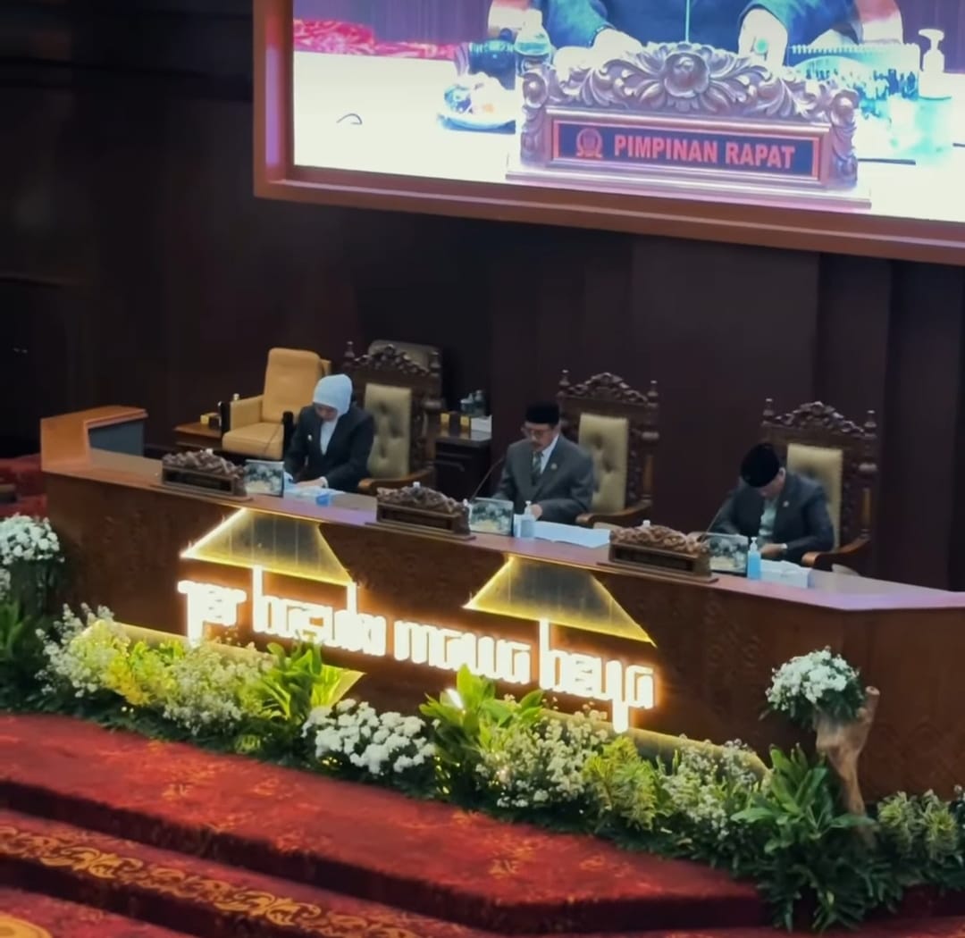 Suasana rapat paripurna di Gedung DPRD Jatim.