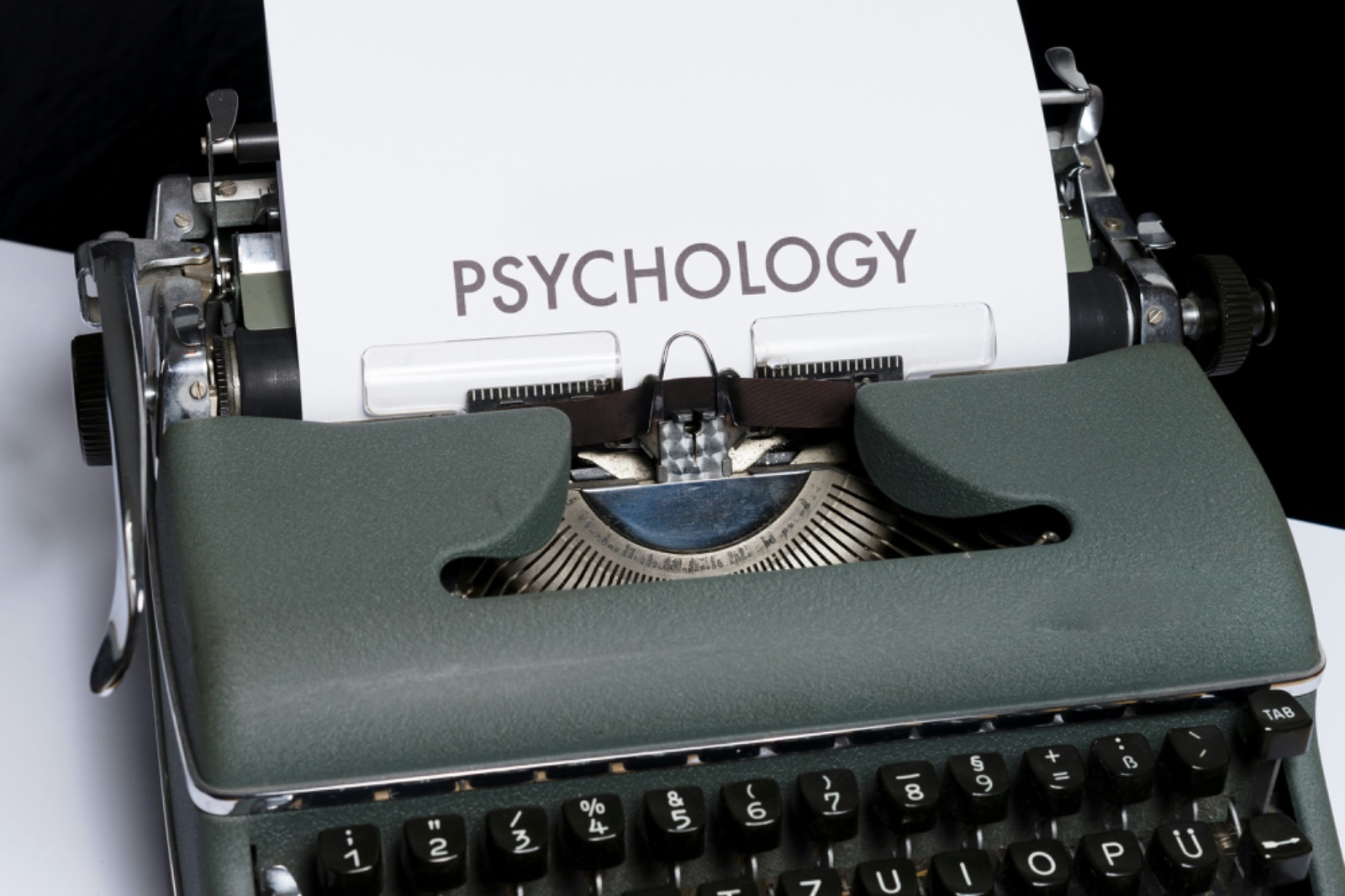 lustrasi Self-Serving Bias, psikologi yang sering kita abaikan