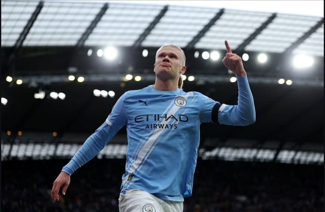 Striker Manchester City, Erling Haaland, saat selebrasi mencetak gol ke gawang lawan.