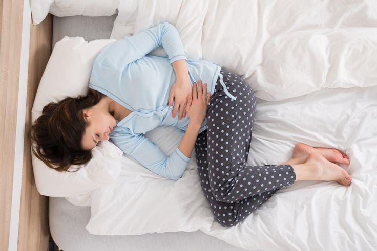 Siklus haid yang kacau bisa disebabkan stres, kurang tidur, atau berat badan tidak seimbang.