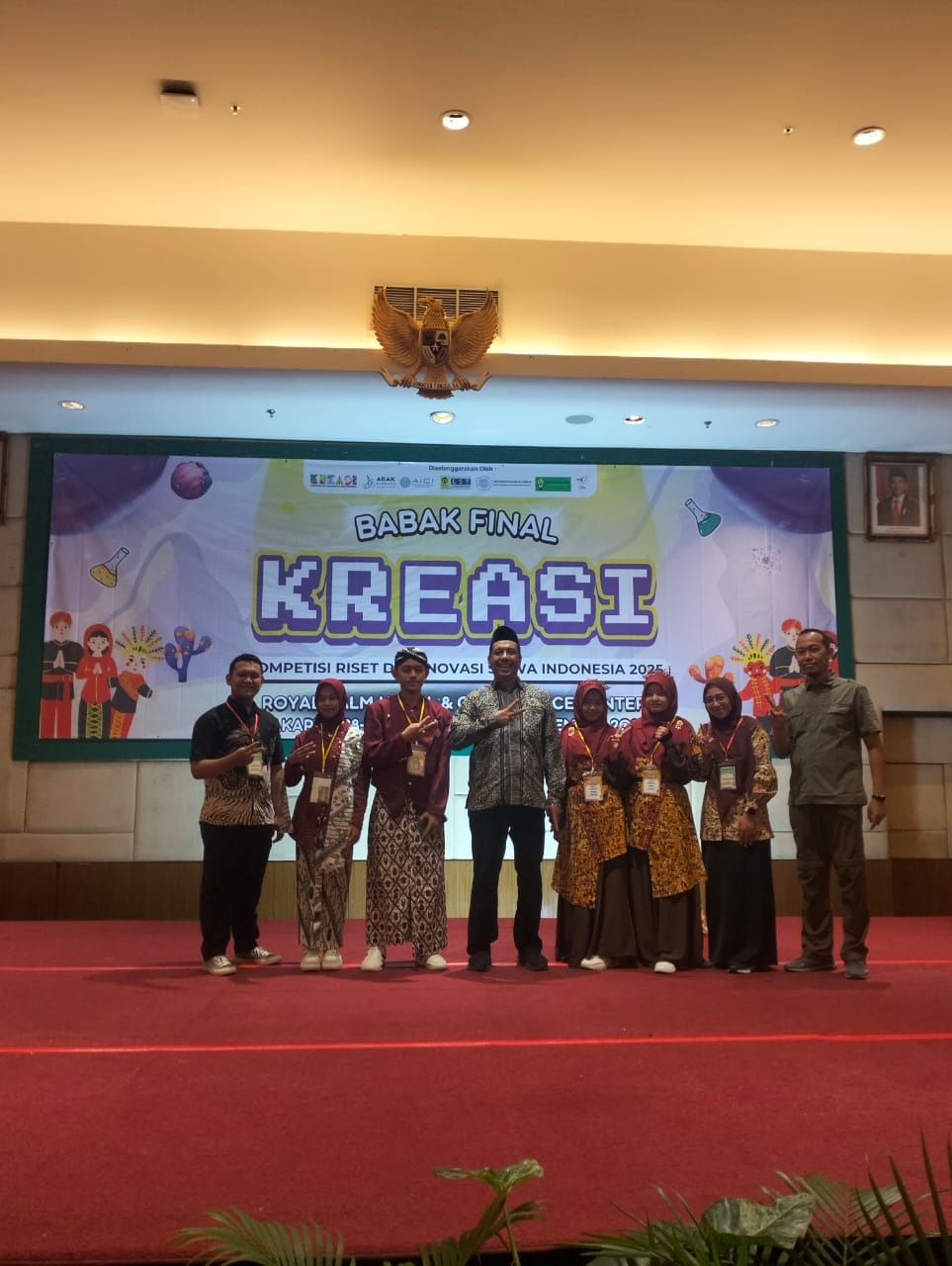 Siswa MAN 1 dan MAN 2 Tuban sukses meraih empat medali di ajang KREASI 2025