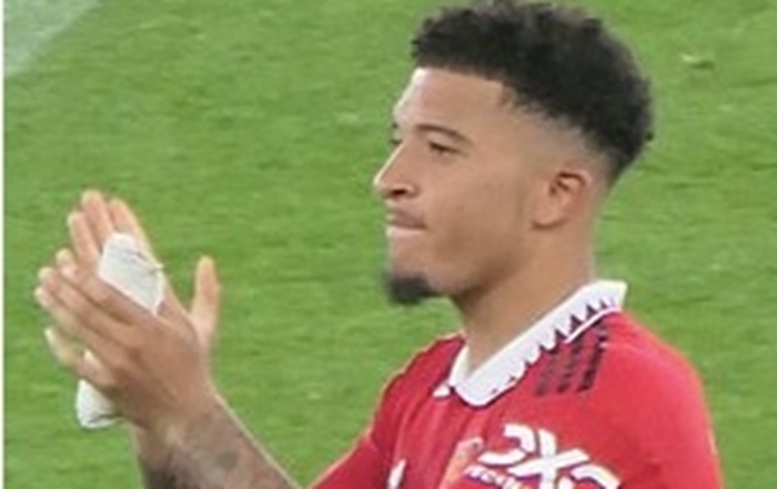Jadon Sancho mengalami malam terburuknya saat laga Aston Villa kontra Manchester City