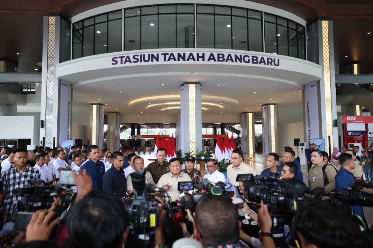 Presiden Prabowo Subianto menegaskan siap menanggung utang proyek Whoosh