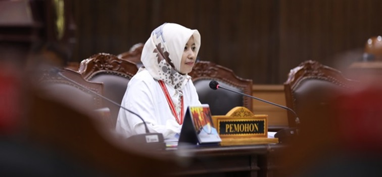 Siti Aisah ajukan uji materi ke MK karena merasa dirugikan; sertifikat eksekutorial tak cukup kuat menghadapi debitur yang menolak menyerahkan objek lelang.