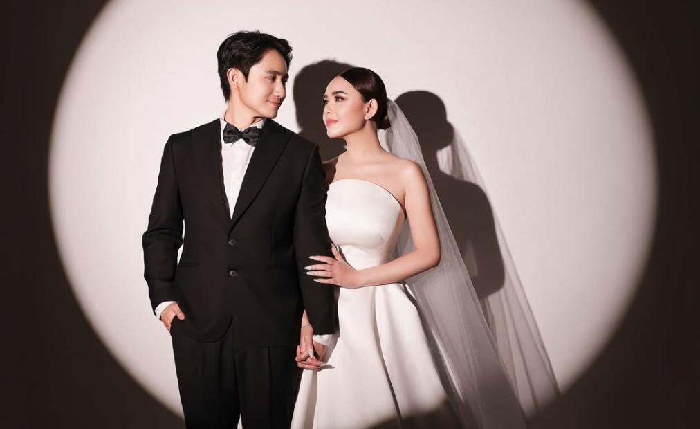 Pasangan suami istri Kenny Austin dan Amanda Manopo.